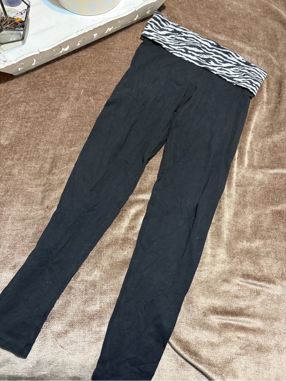 Victoria’s Secret PINK Yoga Black Leggings with Zebra Print Waistband, Small